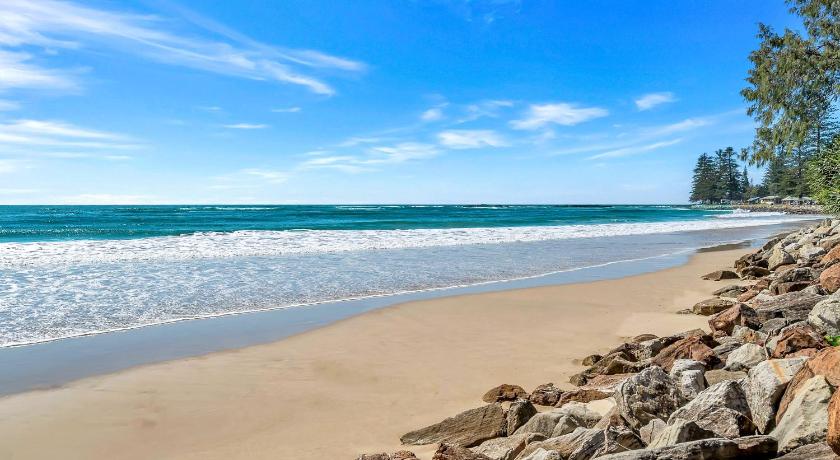 Beachside at Brooms photo