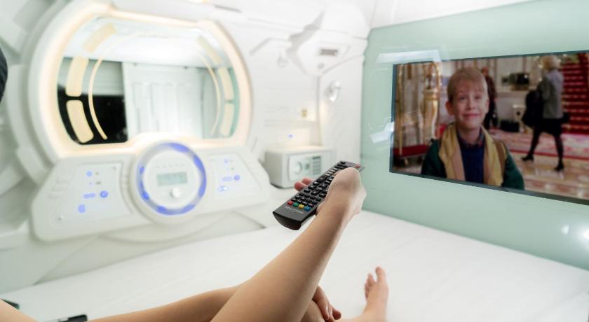 Image of Capsule Room with Shared Bathroom - Male Only 0