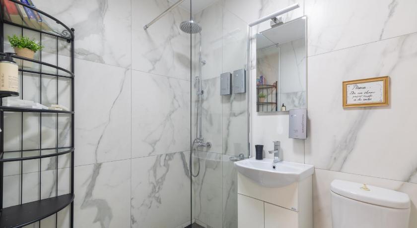 Plaka Arch Suites photo