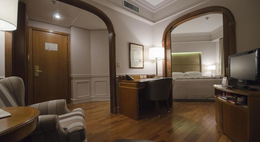 Image of Queen Room 7