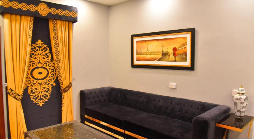 Imperial Suites photo