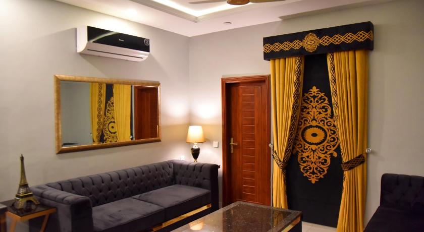 Imperial Suites photo
