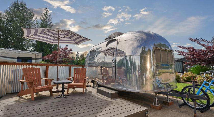 デイトン The Vintages Trailer Resort 宿泊施設 レストラン