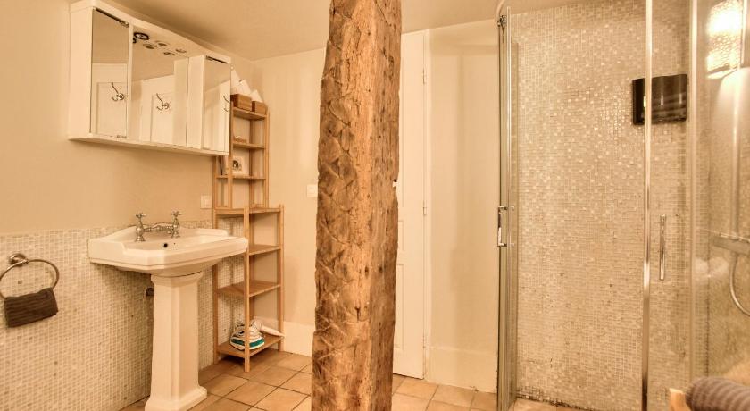 Cozy 1 Mezzanine & 1Bedroom Louvre Moulins Free Netflix photo
