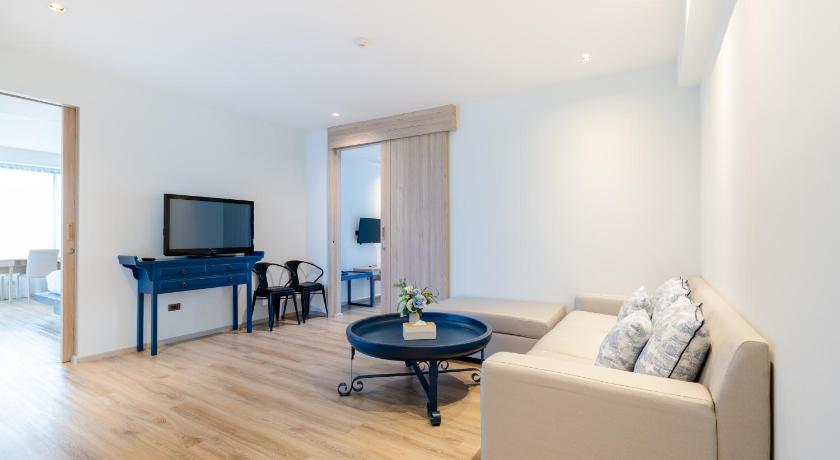 Image of Two Bedroom Suite 6