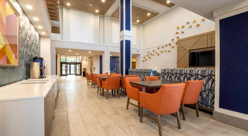 Holiday Inn Express Hotel & Suites Festus-South St. Louis photo
