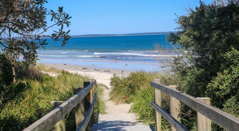Peppertree Jervis Bay Pet Friendly Beachfront with Sea Views photo