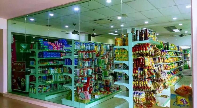 Johor Bahru 13a-Mount Austin Palazio studio 2 pax Wifi 4-Star Guesthouse restaurant