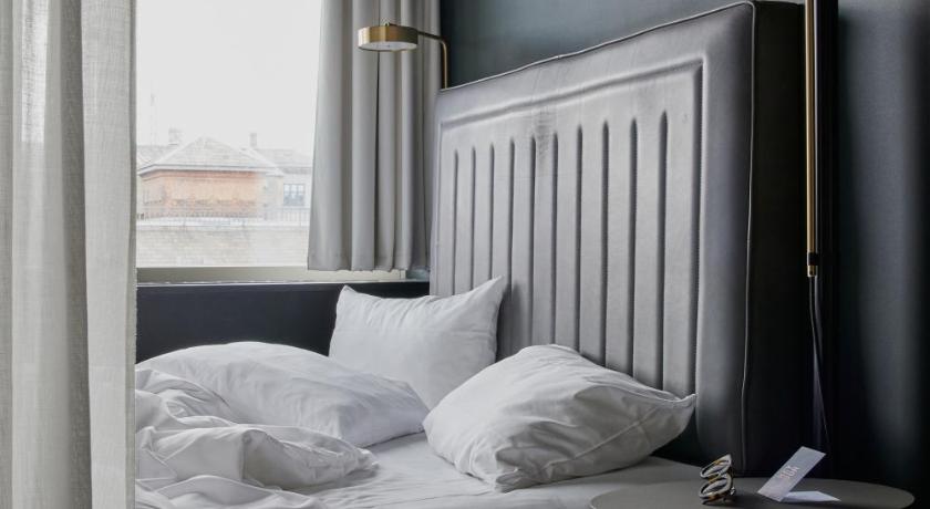Image of Small Double Room 12