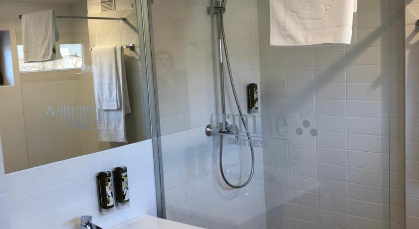 Ermine Suites photo