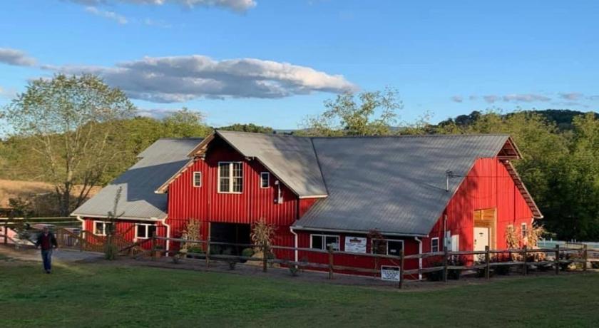 Tentrr Signature Site - Huckleberry Hideaway at The Stickley Farm photo