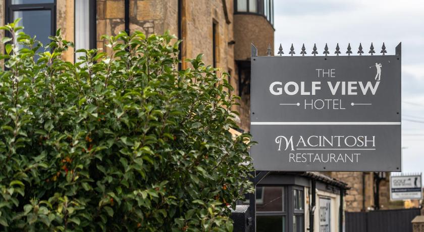 GOLF View Hotel & Macintosh Restaurant