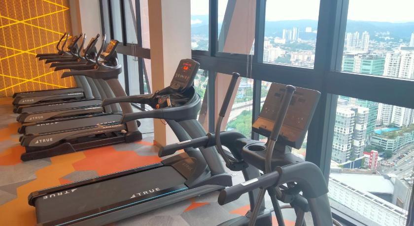 Scarletz Suites KLCC I HomeBrickz photo