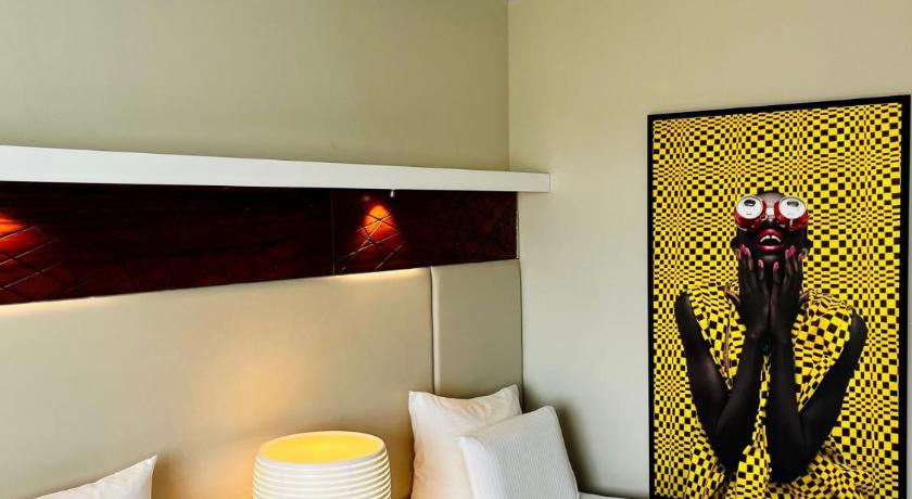 Image of Superior Twin Room with City View 6
