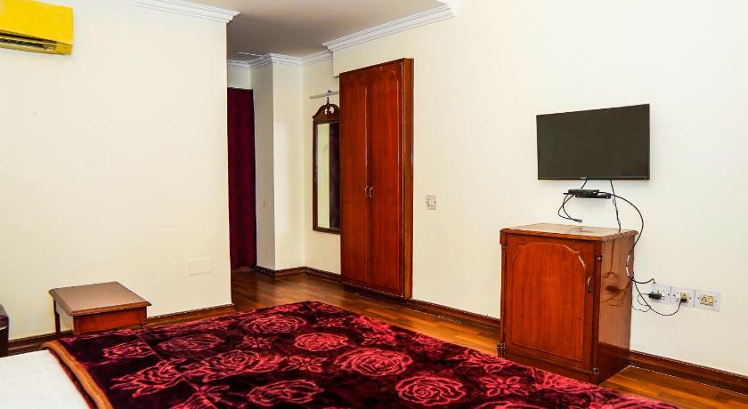 HOTEL PLAZA GRAND photo