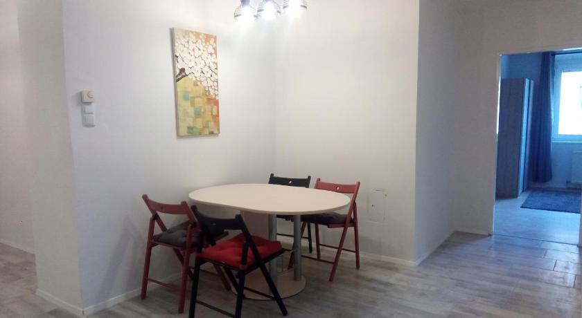Nr.1 Perfect 3 bedrooms Near To Main Train Station - image 4