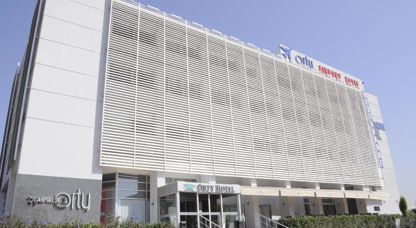 Orty Airport Hotel - image 14