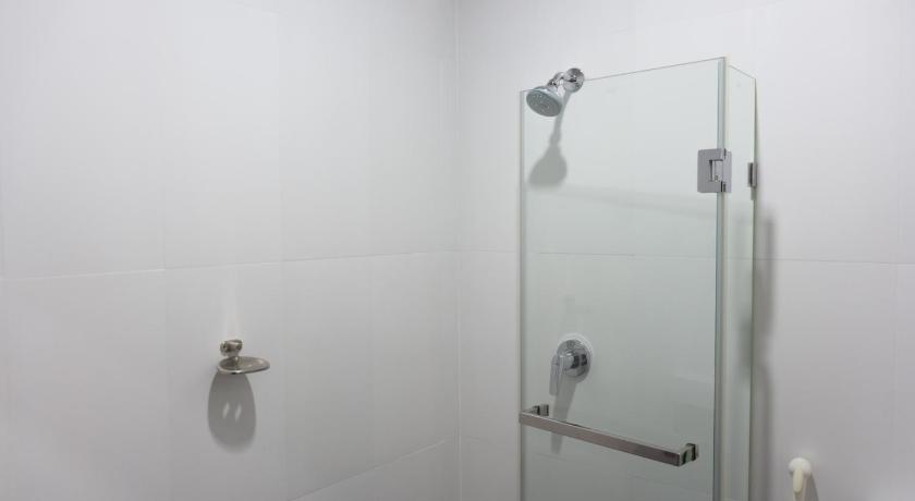 Image of Standard Twin Beds 7