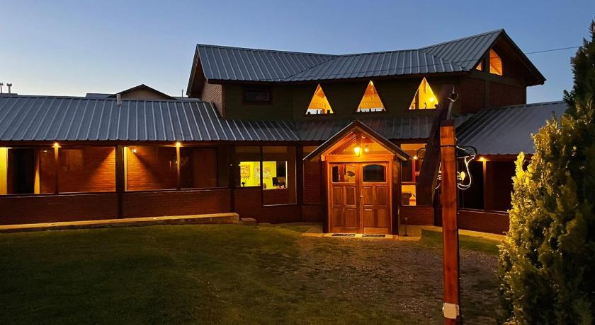 Ruca Nel — Hotel in El Calafate