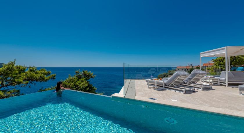 Villa Orabelle photo