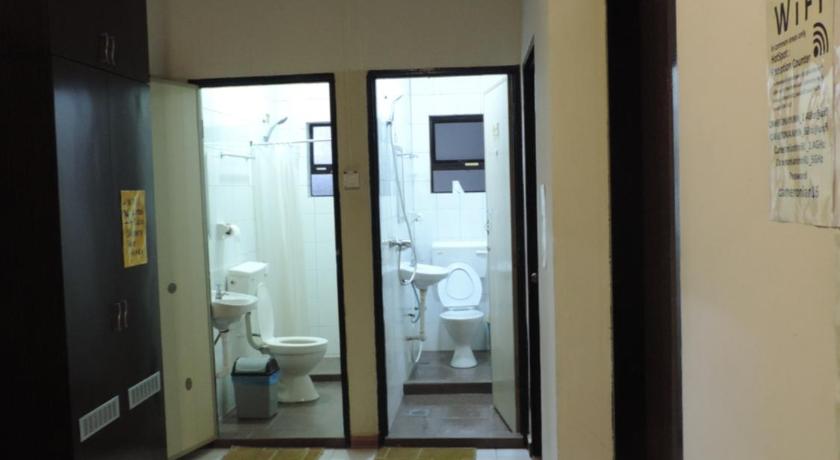 Image of Double Room with shared bathroom room 3