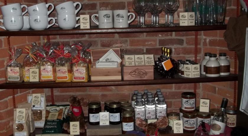 The Common Man Inn & Restaurant photo