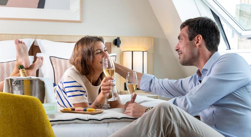Image of Two Connecting Double Rooms 2