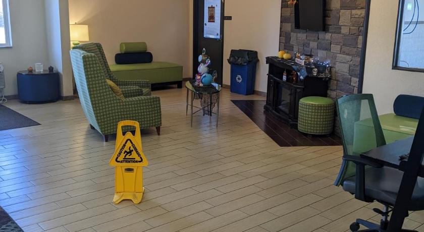 Quality Inn & Suites Delaware photo