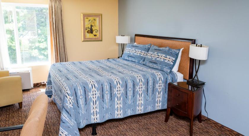 Columbia Gorge Inn photo