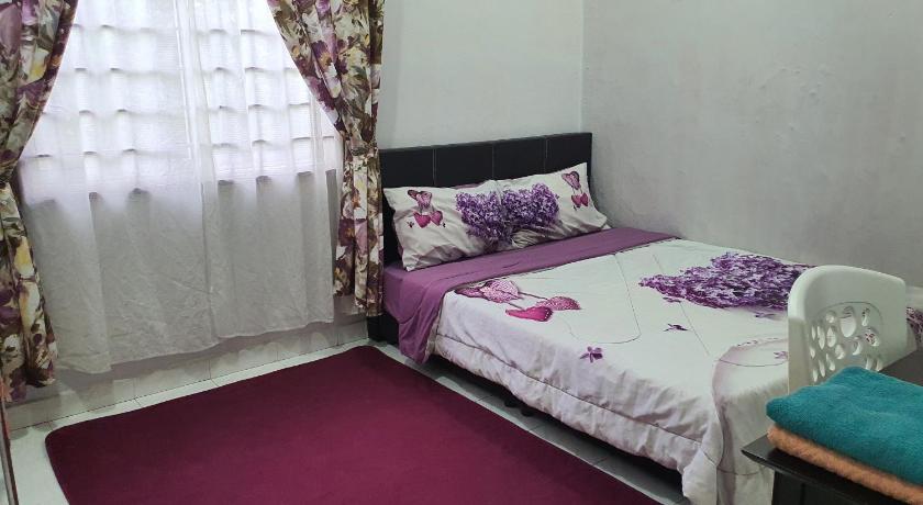 D'Salbiah Homestay photo