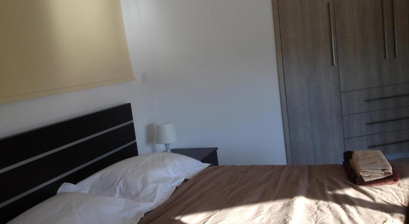  Niro Apartments