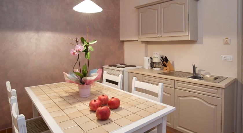Image of Apartment with Terrace 1