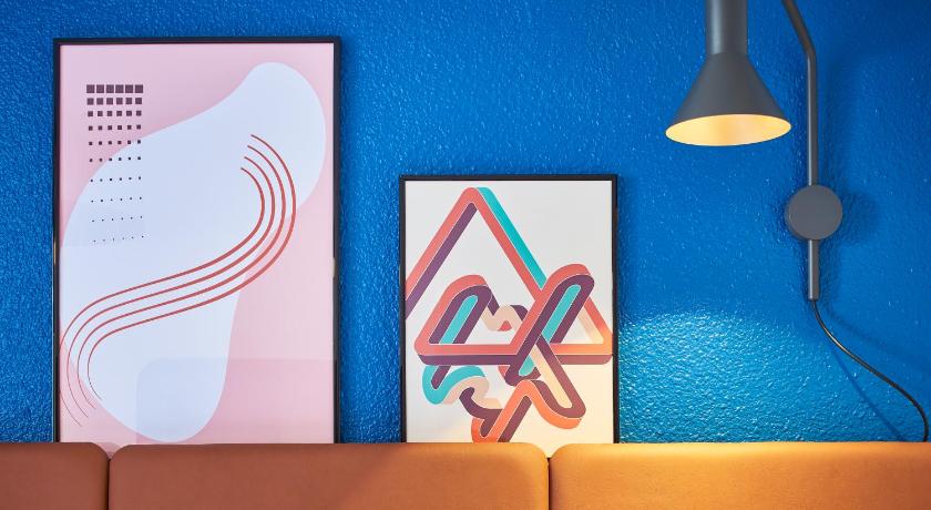 Image of Two Rooms next to Each Other 15