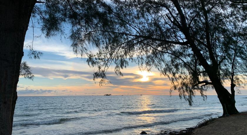 Thai Long Hotel Grand World Phu Quoc photo