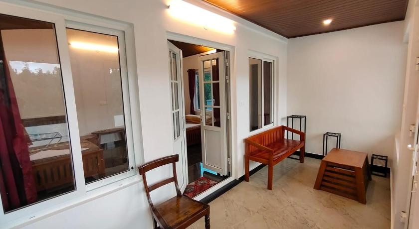 Le Mount Glass Rooftop Kotagiri photo