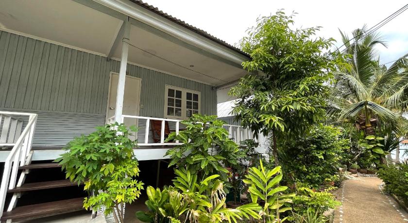 Utopia Resort - image 14
