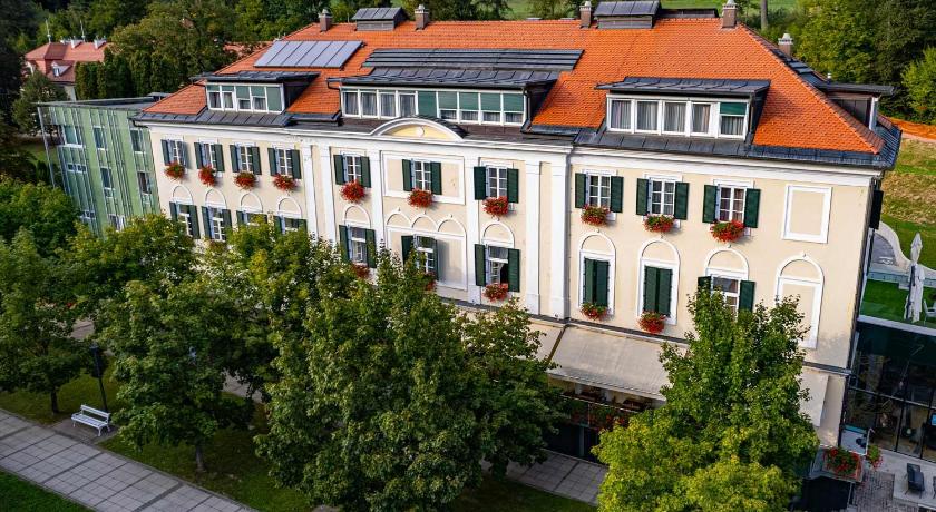 Hotel Slatina photo