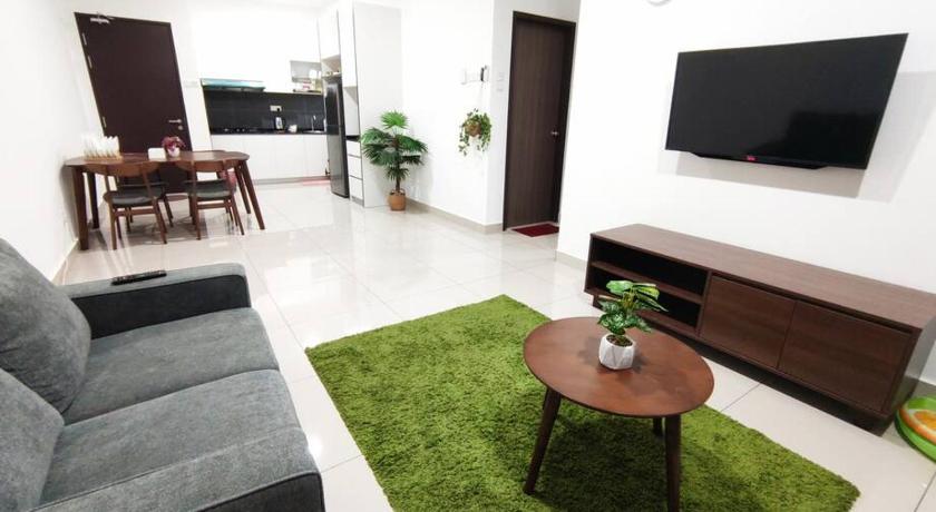 Cikgukay Desaru Homestay Apartment With Pool View WiFi &amp; Netflix — Hotel in Desaru