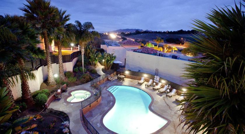 Holiday Inn Express Grover Beach-Pismo Beach Area photo