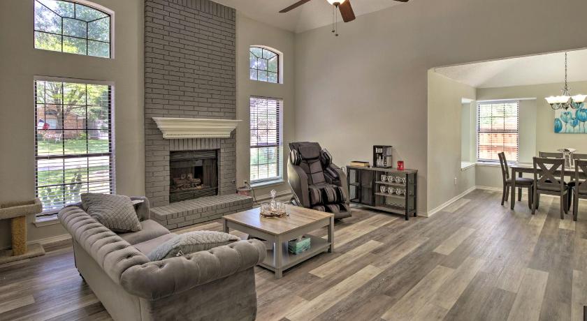 Convenient Allen Retreat, 2 Mi to Downtown! photo