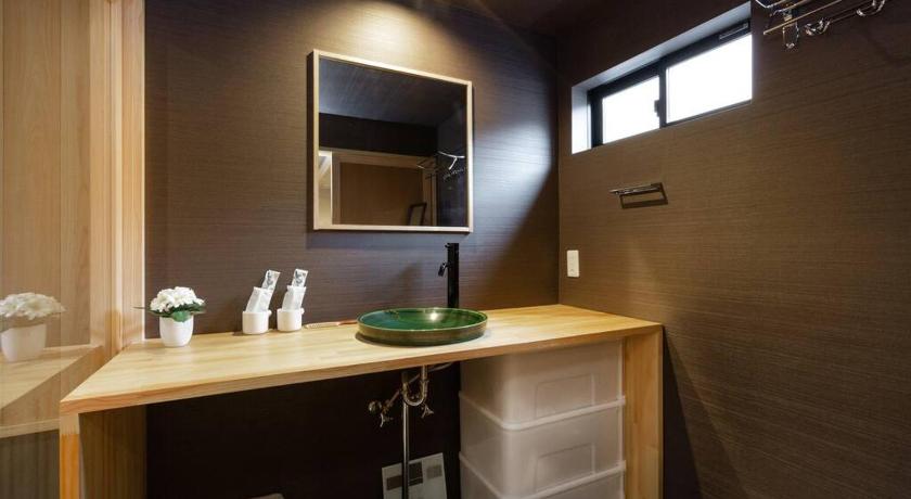 京都 ゲストハウス至の宿 Shibainu-Themed Guesthouse 3星级 住宿 大堂