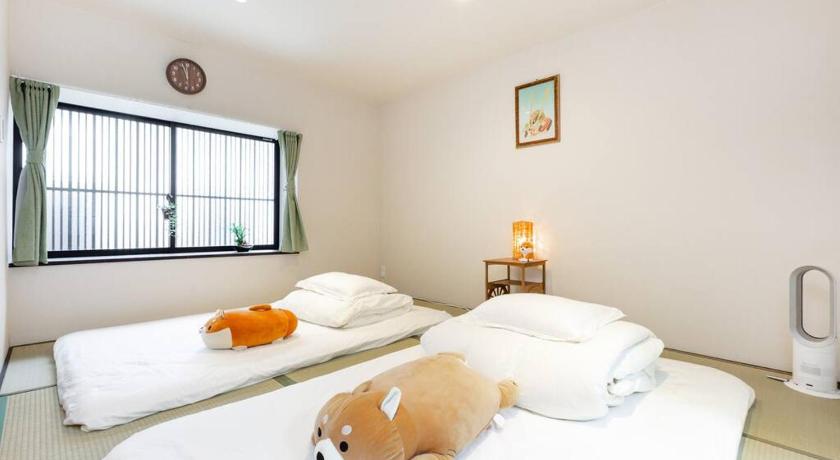 京都 ゲストハウス至の宿 Shibainu-Themed Guesthouse 3星级 住宿 大堂