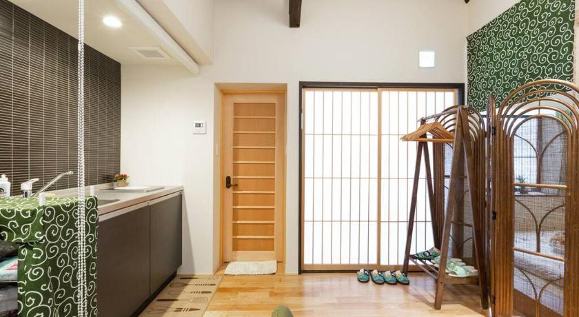 京都 ゲストハウス至の宿 Shibainu-Themed Guesthouse 3星级 住宿 大堂