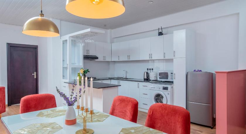 The Breeze Luxury Apartment - image 27