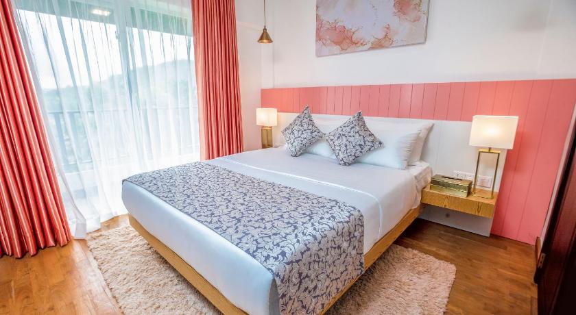The Breeze Luxury Apartment - image 2
