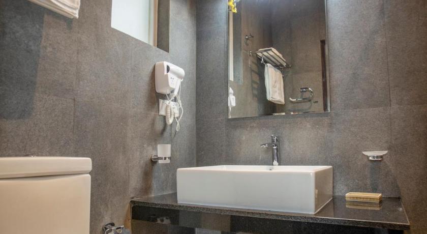 The Breeze Luxury Apartment - image 31