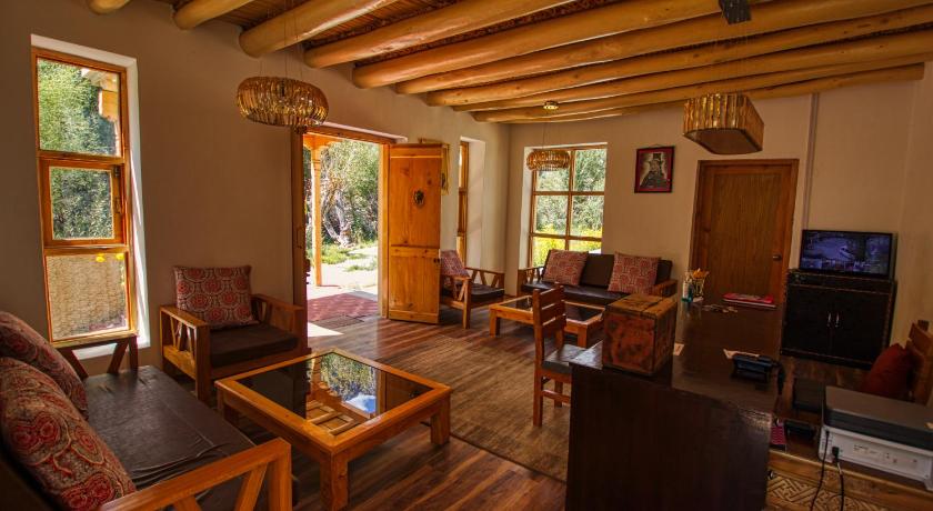 Chalet Seabuckthorn - Hunder photo