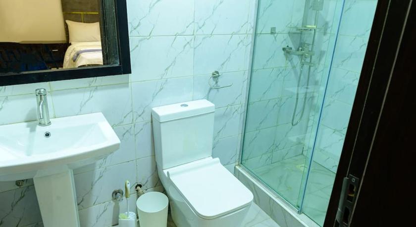 Cozy 2 Beds Apart-24Hrs Elect/WIFI/Security photo