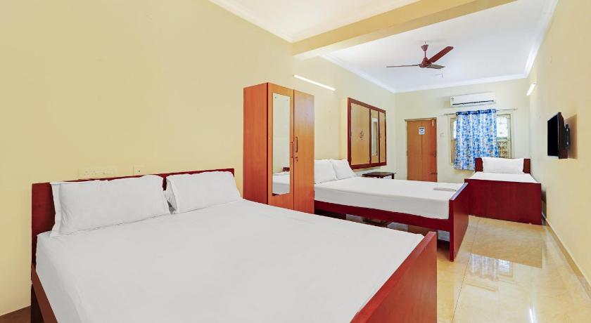 Hotel Yadvik – Chennai, IL