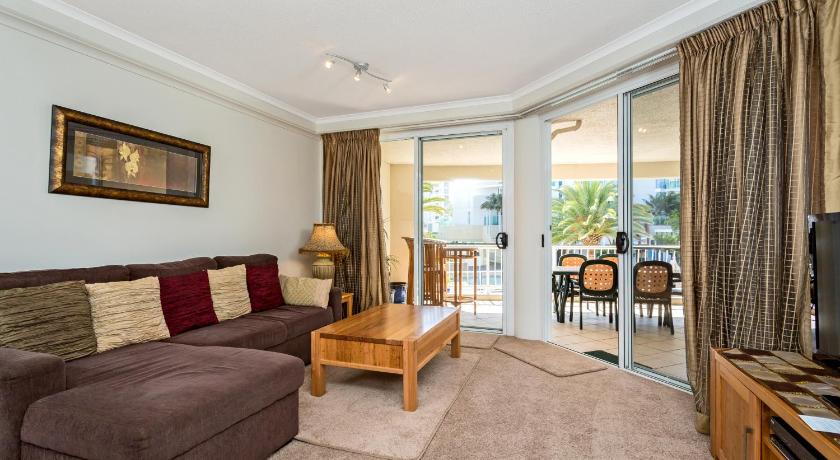 Kirra Beach Apartments